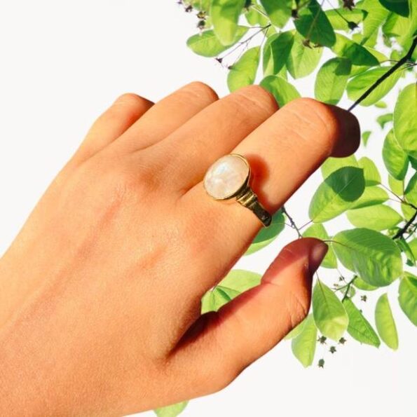 Adjustable Ring 3.25 Ratti Stone Ring Oval Shape Facete...