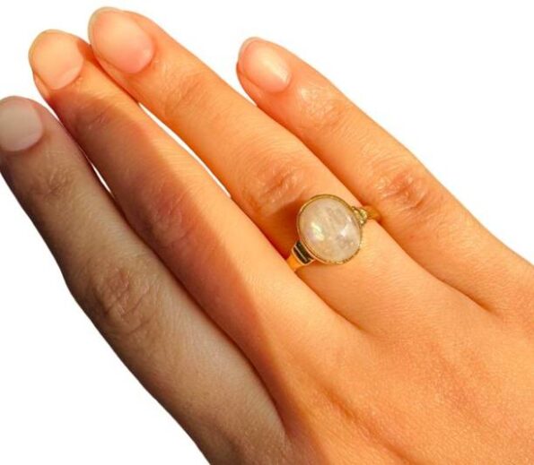 Most Demanded Beautiful Rainbow Moonstone Gemstone Ring...