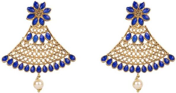 level up point SQUARE SHAPE amazing long dangler earing...