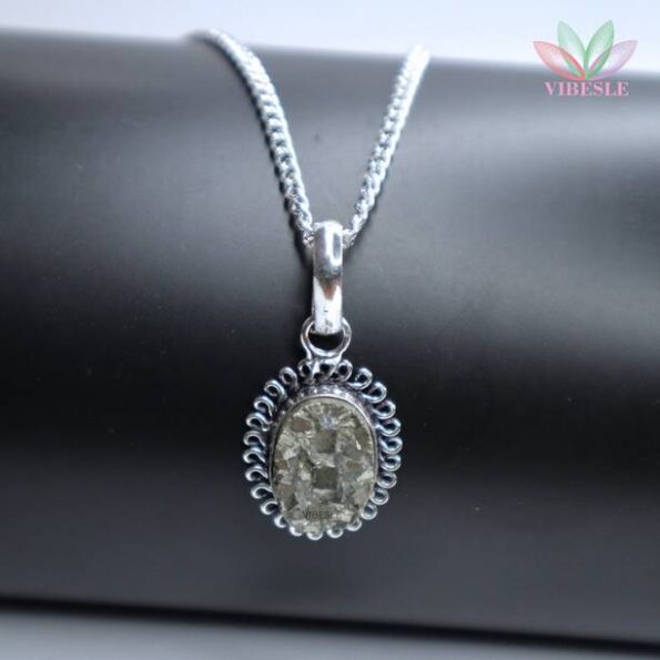 Natural Opal 7.25 Ratti or 6.5 Ct Gemstone Panchdhatu (...