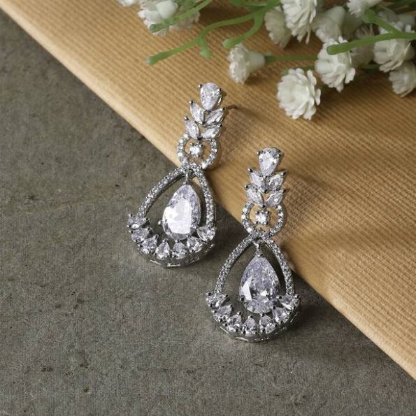 Traditional Maroon & Green Pearl-Studded Gold Earrings ...
